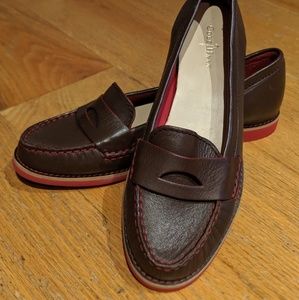 NWOT *Stunning* Cole Haan + Nike Red Sole Loafers